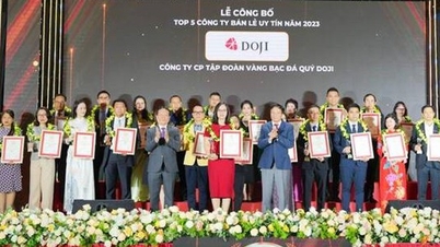 DOJI 7 năm liên tiếp được vinh danh công ty bán lẻ uy tín