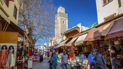 هل يجب علي السفر إلى المغرب في هذا الوقت؟