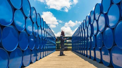 Giá xăng dầu hôm nay (18-5): Trái chiều