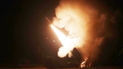 US continues to "pump oil" into Ukraine conflict