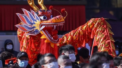 Can the Year of the Dragon Stop China's Falling Birth Rate?