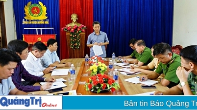 Ban Pháp chế HĐND tỉnh làm việc với Công an huyện Hướng Hóa