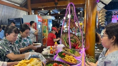 រង់ចាំភ្លៀងដើម្បីរីករាយជាមួយមុខម្ហូបរាប់រយមុខដែលមានគ្រប់រសជាតិនៃ 'ផ្អែម សម្បូរបែប ហឹរ និងជូរចត់'