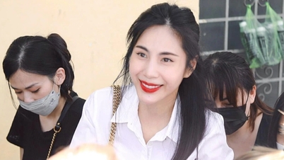 តារា​ចម្រៀង Thuy Tien ចូល​មន្ទីរពេទ្យ​ដើម្បី​វះកាត់​បដិសេធ​មិន​បង្ហាញ​ការ​លុប​ចោល