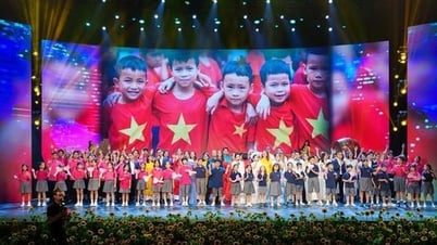 Những ấn tượng khó quên từ chương trình nghệ thuật kỷ niệm 10 năm thành lập Quỹ Vì Tầm Vóc Việt
