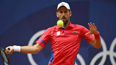 Novak Djokovic duy trì tham vọng “săn Vàng”, sẽ đấu Stefanos Tsitsipas ở tứ kết quần vợt đơn nam