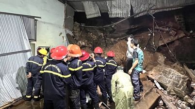 Landslide buries couple