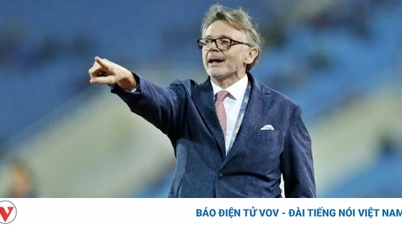 Tiết lộ thời điểm chốt tương lai của HLV Troussier