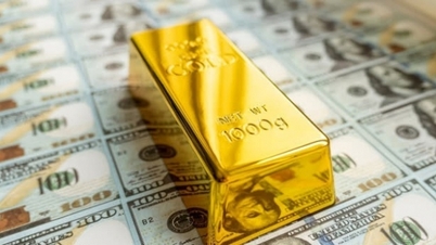Giá vàng "lấp lánh", nhà đầu tư tăng mua vì xung đột Nga-Ukraine nóng lên, USD thoái lui