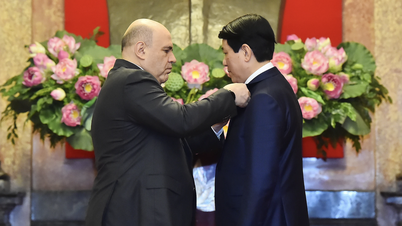 President Luong Cuong receives the Friendship Medal from the State of the Russian Federation