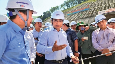 Field inspection and 3 messages from the Minister