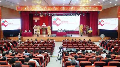 フエ大学 – 国立大学として再建と発展を遂げて30年