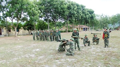 ទាហាន និង​ជន​ស៊ីវិល​អនុវត្ត​យ៉ាង​ក្លៀវក្លា។