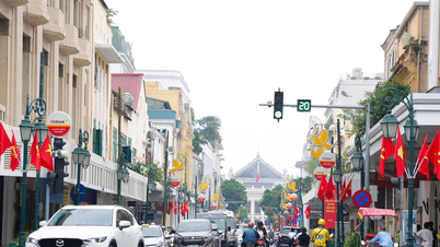 Hanoi is colorful to celebrate the 70th anniversary of the liberation of the capital