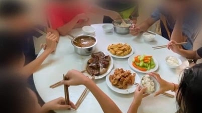 នាយកដ្ឋាន​អប់រំ​កាយ និង​កីឡា មាន​ចំណាត់ការ​ថ្មី ករណី​កីឡាករ​វាយ​កូនឃ្លី​លើ​តុ​ត្អូញត្អែរ​ពី​ភាព​អត់ឃ្លាន​ត្រូវ​លាតត្រដាង​?