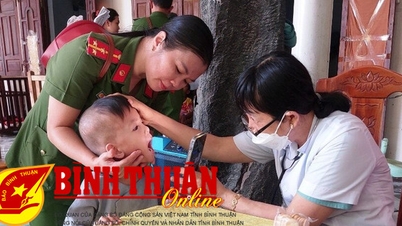 Distributing medicine and gifts to 120 orphans