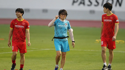 គ្រូបង្វឹក Shin Tae Young មាន "វេជ្ជបណ្ឌិតអព្ភូតហេតុ" Choi Ju Young មុនពេលប្រកួតជាមួយវៀតណាម