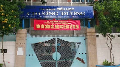 បញ្ឈប់​ការ​រៀបចំ​ថ្នាក់​ជា​បណ្ដោះ​អាសន្ន​ជាមួយ​គ្រូ 'សុំ​ជំនួយ​កុំព្យូទ័រ​យួរដៃ'