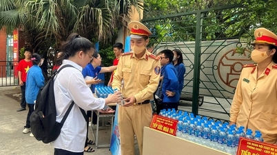 ចរាចរណ៍ត្រូវបានធានានៅថ្ងៃប្រឡងចូលថ្នាក់ទី១០។