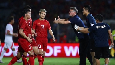 โค้ชฟิลิปป์ ทรุสซิเยร์ เข้าร่วมการจับฉลากฟุตบอลโลกรอบคัดเลือกปี 2026