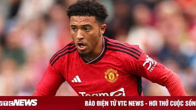 Man Utd kỷ luật, loại Jadon Sancho khỏi đội một