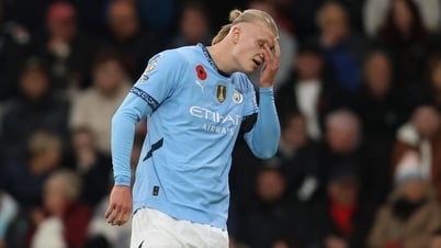 Erling Haaland ក្លាយ​ជា​មនុស្ស​សើច​ដោយ​សារ​តែ​ការ​សម្ដែង​មិន​ល្អ​របស់​គាត់
