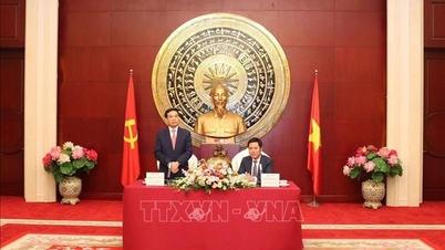 Bộ trưởng Bộ Quốc phòng Phan Văn Giang thăm chính thức Trung Quốc và dự Diễn đàn Hương Sơn Bắc Kinh