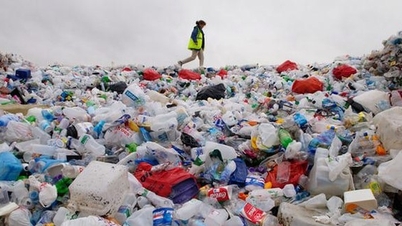 Just 10 days of plastic bags used in Vietnam is long enough to reach the moon.