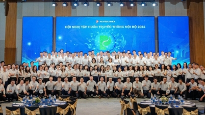 Hội nghị tập huấn truyền thông nội bộ 2024 Petrolimex: Đồng hành để tiến xa hơn