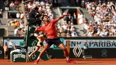 Djokovic ឈ្នះយ៉ាងលំបាកក្នុងទឹកទី 3 Roland Garros