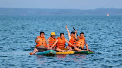 ការធ្វើដំណើរ 2/9: យកឈ្នះ 'ដំបូល' នៃ Dong Nai មើលសត្វនៅពេលយប់