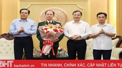 Lãnh đạo Hà Tĩnh chúc mừng Thiếu tướng Phạm Bá Hiền