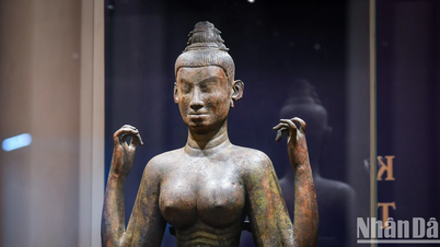 Tận mắt chiêm ngưỡng Tượng đồng Nữ thần Durga