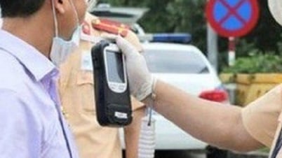 Vi phạm nồng độ cồn, không mang đủ tiền nộp phạt, phải làm sao?