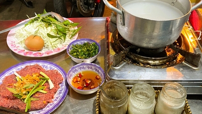 Có quán cháo trắng cút bằm đông khách qua ba thập kỷ