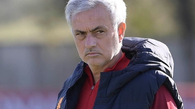 Mourinho mong đối thủ giữ chân tại Europa League