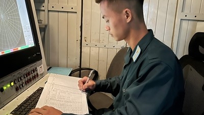 Hạ sĩ Nguyễn Quang Long - Chiến sĩ radar ưu tú