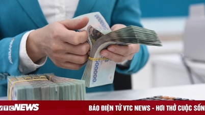 State Bank of Vietnam urges debt repayment restructuring, maintains debt group for customers in difficulty