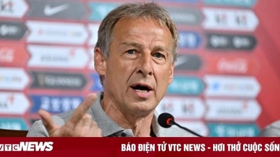 Hé lộ số tiền đền bù 'khủng' khiến LĐBĐ Hàn Quốc chưa chốt sa thải HLV Klinsmann