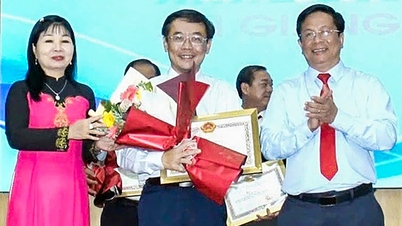 An Giang សង្ឃឹម​ថា អាជីវកម្ម​នឹង​រួម​ចំណែក​គំនិត​សម្រាប់​ការ​អភិវឌ្ឍ​ទៅ​វិញ​ទៅ​មក