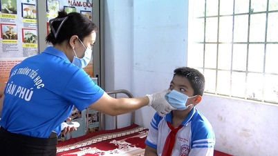 Nhiều trường học ở TP Đồng Xoài có học sinh mắc bệnh đau mắt đỏ