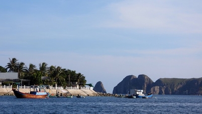Vịnh Nha Trang ở Khánh Hòa đẹp mê ly, la liệt đảo lớn, đảo nhỏ, sao dân cứ gọi là hòn?