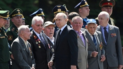Wagner nổi loạn, Tổng thống Nga Putin nói về kẻ phản bội; lính Ukraine tìm mảnh vỡ tên lửa, Mỹ-Trung cải thiện quan hệ