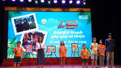 ជំរុំរដូវក្តៅភាសាអង់គ្លេសបញ្ចប់ដោយគំនូរដែលត្រូវបានដេញថ្លៃសម្រាប់សប្បុរសធម៌