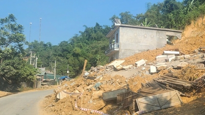 Why have a series of landslides in Bac Kan not been fixed?