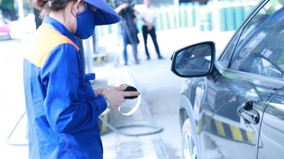 Giá dầu đồng loạt giảm
