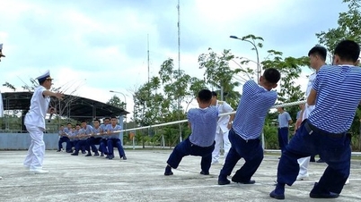 Cán bộ, chiến sĩ Vùng 5 Hải quân vui xuân đón Tết, sẵn sàng chiến đấu