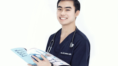 វេជ្ជបណ្ឌិតសង្ហា IELTS 8.0 និងជាអ្នកនិពន្ធសៀវភៅ