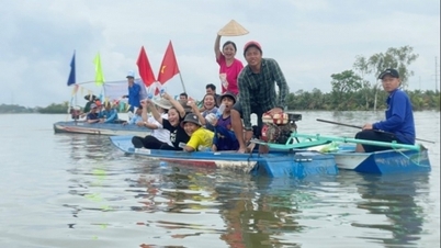 The uniqueness of the Flood Season in the Long Xuyen Quadrangle