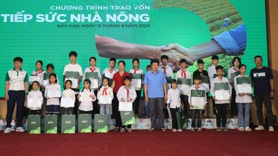 ផ្តល់ប្រាក់កម្ចី "ជួយកសិករ" ដល់គ្រួសារក្រីក្រចំនួន 40 នៅស្រុកបាកាន